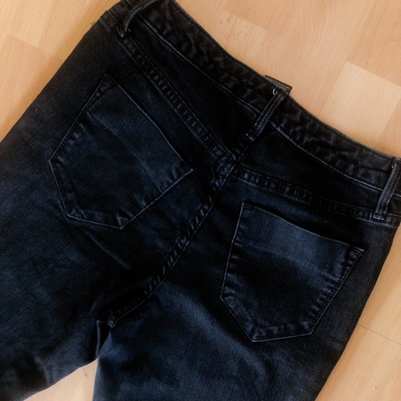 High Waisted Black Premium Denim Skinny Jeans🖤🔥 - Picture 9 of 9